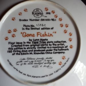 Collector Plate – Gone Fishin' – Edwin Knowles "Field Trips” Collection